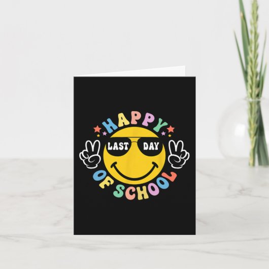 Dag van School Afstuderen Groovy Schools Student T Kaart (Voorkant)