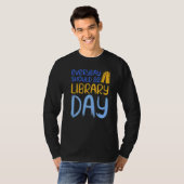 Dagelijkse bibliotheek t-shirt (Voorkant volledig)