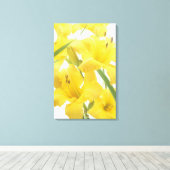 Dagelijkse bloemen en bloemknoppen (Hemerocallis) Canvas Afdruk (Insitu (Houten vloer))