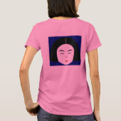 Dagelijkse make-up Routine met hoge modes in roze T-shirt (Achterkant)