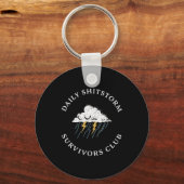 Dagelijkse Shitstorm Overlevers Club Funny Sarcasm Sleutelhanger (Voorkant)