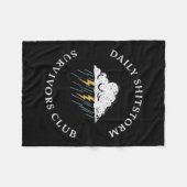 Dagelijkse shitstorm overleversclub Funny Sarcasti Fleece Deken (Voorkant (Horizontaal))