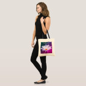 Dagen met helder roze tote bag (Voorkant (model))