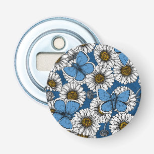 Dagen, witte wilde bloemen en blauwe vlinders button flesopener