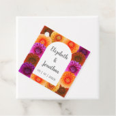 Dahlia Autumn Floral Wedding Bedankjes Labels (In situ)