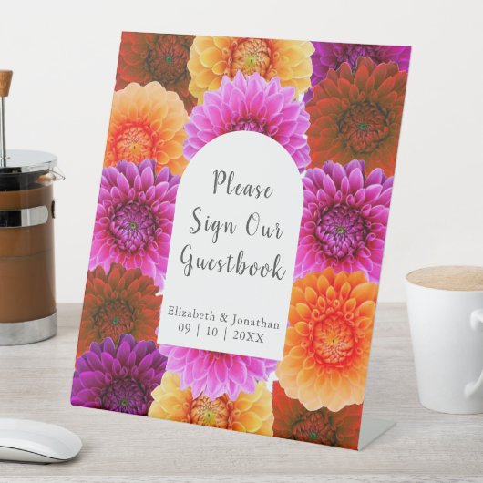 Dahlia Autumn Floral Wedding Reclamebord Met Voetstuk (Insitu)