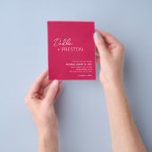 Dahlia Magenta Modern Budget Huwelijksuitnodiging Flyer (Hand)