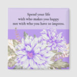 Dahlias - Amethyst Wedding Favor Magnet<br><div class="desc">Een mooi cadeautje voor je trouwgasten. Deze 2"x2"magneet kan met uw aanwezigen naar huis gaan en dan op hun koelkasten of dossierkasten worden gebruikt en zal hen altijd aan uw speciale dag herinneren.</div>