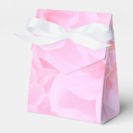 Dahlias in zacht roze bedankdoosjes