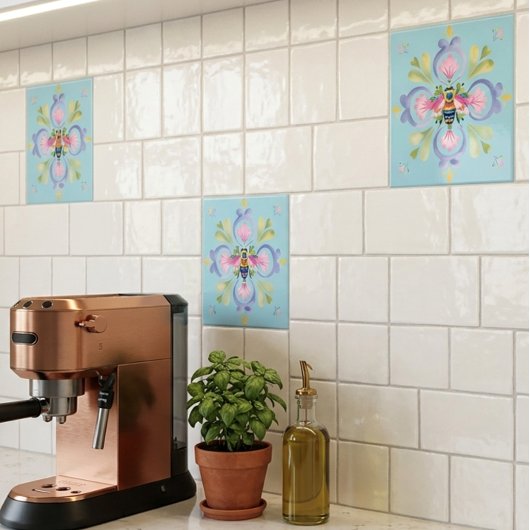 Dainty Honey Bee Unique Accent Tegeltje