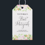 Dainty Waterverf Floral Bat Mitzvah Dank u Cadeaulabel<br><div class="desc">Een elegante en vrouwelijke bloemenvleermuis Mitzvah dank u cadeau label met waterverf pastelbloemen en grillig script. Deze uitnodiging is het perfecte accent voor gunsttassen.</div>