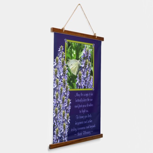 Dainty White Butterfly Moth Irish Blessing Hangend Wandkleed (Gebogen)