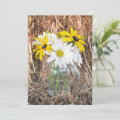 Daisies Black Eyed Susans & Hay Wedding Invitation Kaart (Staand voorkant)