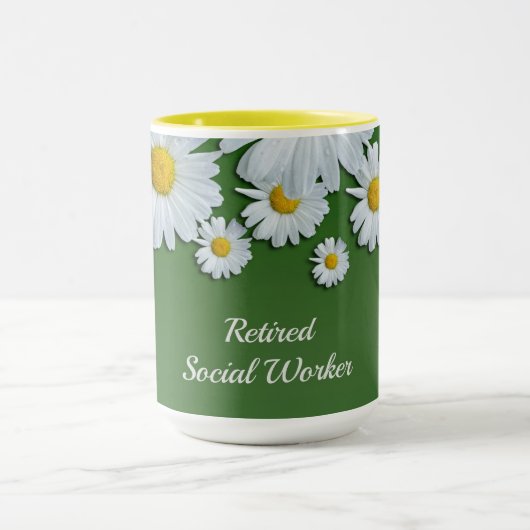 Daisies Design, sociale werker in ruste Mok (Midden)