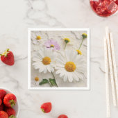 Daisies en Kosmos op noodlijdend papier Servet (Insitu)