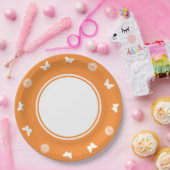 Daisies en Vlinders in Oranje Papier Bord (Feest)