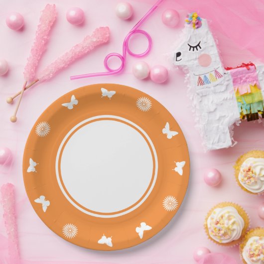 Daisies en Vlinders in Oranje Papier Bord (Feest)