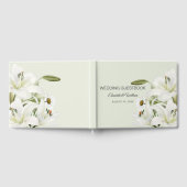 Daisies en White Lilies Light Green Background Gastenboek (Volledig)