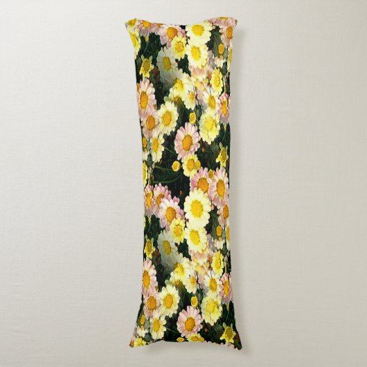 Daisies Galore..... Lichaamskussen (Voorkant Verticaal)