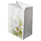 Daisies in Love-Editable Wedding Bouquet Medium Cadeauzakje (Achterkant Gekanteld)