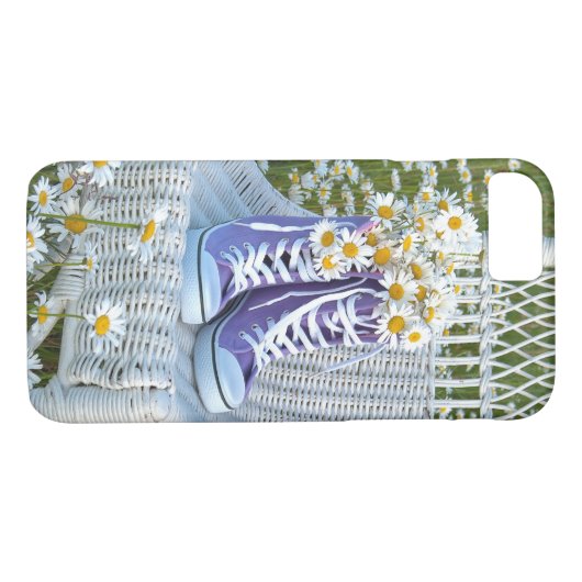 Daisies in paarse sneakers Case-Mate iPhone case (Achterkant (Horizontaal))