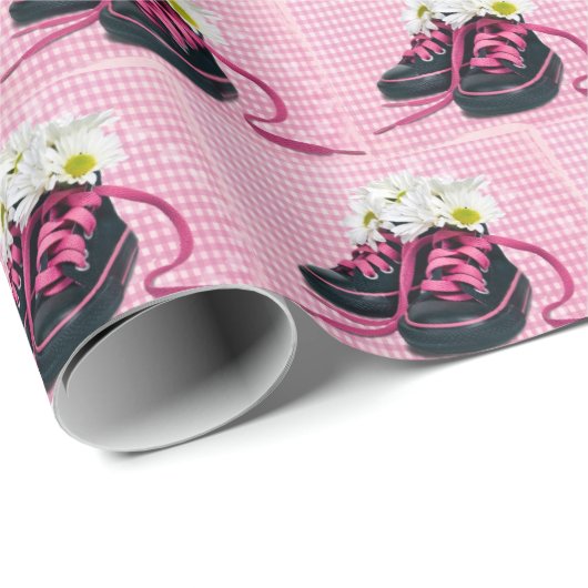 Daisies in Sneakers op Gingham Cadeaupapier (Rol Hoek)