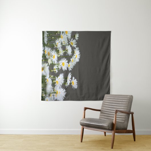 Daisies on Grey Wandkleed (In Situ (horizontaal))