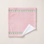 Daisies on pastel pink bad handdoek (Wasdoekje)