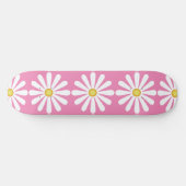Daisies op roze persoonlijk skateboard (Horizontaal)