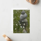 Daisies & Rock Stack Notitiekaartje (Voorkant / Achterkant in situ)