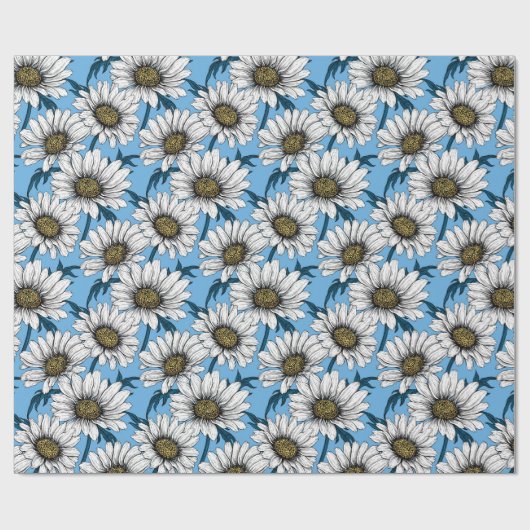 Daisies, wilde bloemen op blauw cadeaupapier (Vlak)
