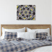 Daisy 1 Glow Stretched Canvas afdrukken (Insitu (Slaapkamer))