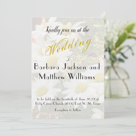 Daisy Background stromend Yellow Script Wedding Kaart (Staand voorkant)
