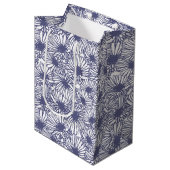 Daisy Blooms - Midnight Blue  Medium Cadeauzakje (Voorkant Gekanteld)