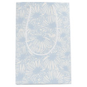 Daisy Blooms - Poederblauw Medium Cadeauzakje (Voorkant)
