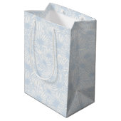 Daisy Blooms - Poederblauw Medium Cadeauzakje (Achterkant Gekanteld)