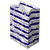 Daisy Blue Stripes Birthday Medium Gift Bag Cadeauzakje (Voorkant Gekanteld)