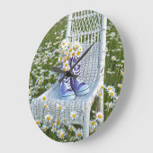 daisy bouquet in paars sneakers grote klok (Hoek)