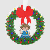 Daisy Brunette Pine Wreatwith Bow Ornament (voorkant)