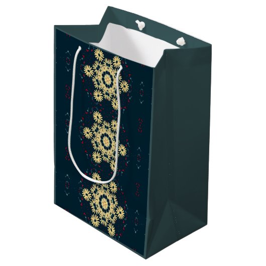 Daisy Dromen Mandala Medium Cadeauzakje (Voorkant Gekanteld)