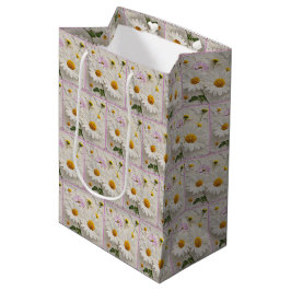 Daisy en Cosmos Bloemen op noodlijdend papier Medium Cadeauzakje