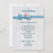 daisy en polka dot lint op houtverjaardag uitnodig kaart (Voorkant)