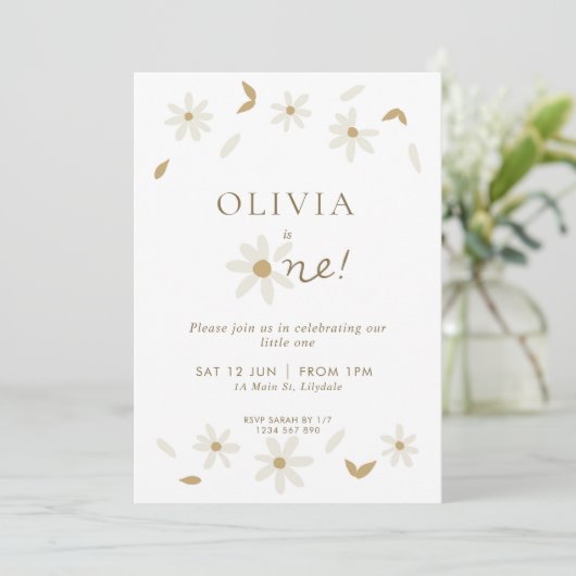 Daisy Floral First Birthday Invitation - White Kaart (Staand voorkant)