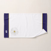 Daisy Flower & monogram on marvy blue & white bat Bad Handdoek (Handdoek)