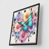 Daisy Flowers with a Beautiful Butterfly Vierkante Klok (Hoek)