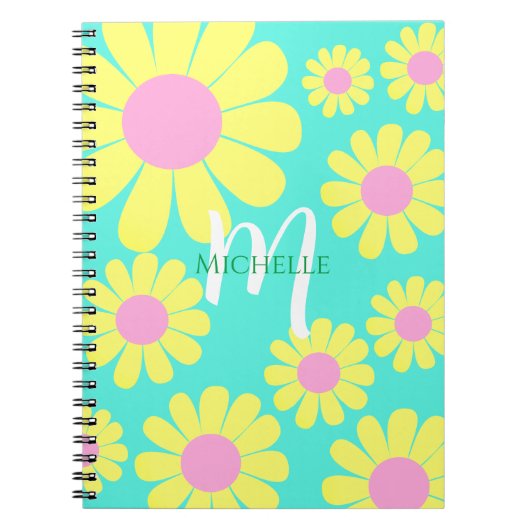 Daisy Geel Groen Monogram Notitieboek (Voorkant)