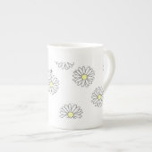 Daisy Grandma Bone China Mok (Voorkant rechts)