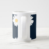 Daisy op blauw patroon grote koffiekop (Achterkant)