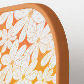 Daisy Patch met oranje Pickleball Racket (Links Detail)