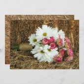 Daisy & Pink Bouquet & Hay - Country Barn Wedding Kaart (Voorkant / Achterkant)